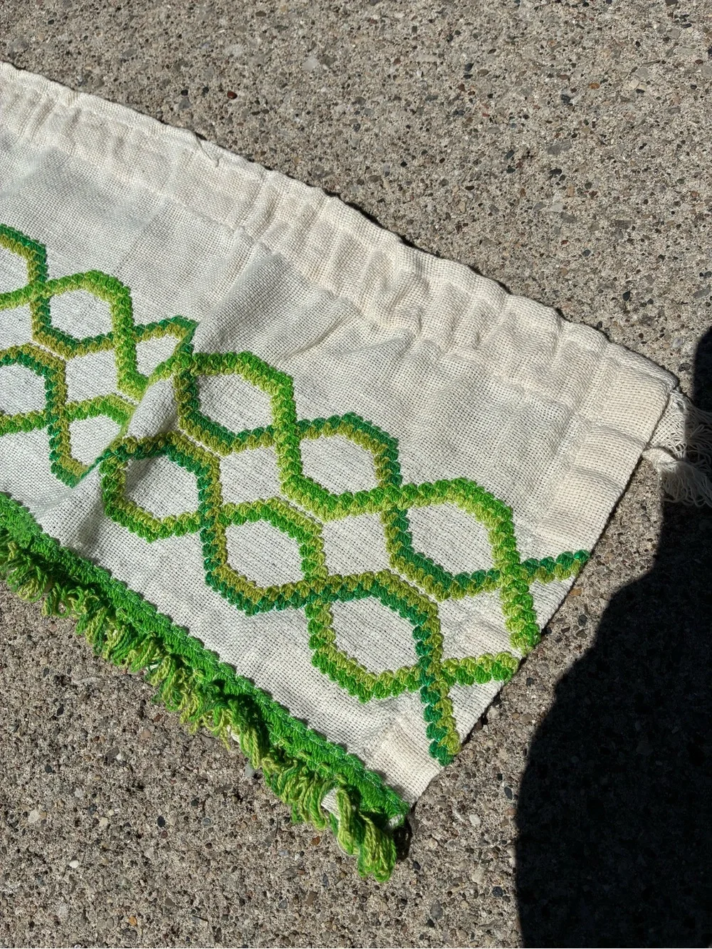 Vintage 1970s green and cream cafe curtains